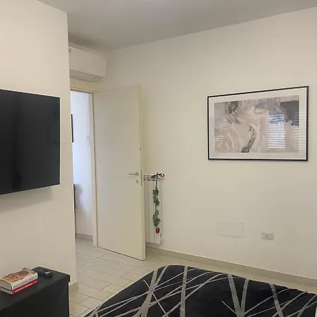 Medrano Modern